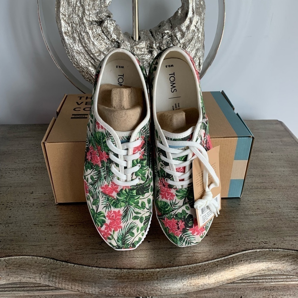 TOMS Cordoned Indio Multi Floral Canvas Sneakers - Picture 1 of 8
